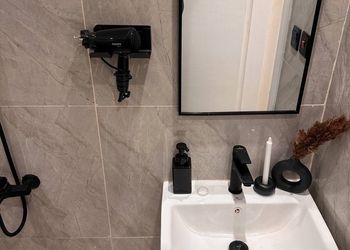 استديو بسرير ماستر وجلسة جانبية