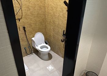 استراحة بمسطح اخضر وجلسه خارجيه
