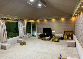 استراحة بمسطح اخضر وجلسه خارجيه