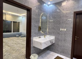 شاليه بجلسة خارجية والعاب مائية