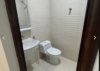 شقة بغرفة معيشة وغرفة نوم 