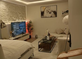 استديو انيق بدخول ذاتي