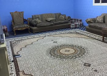 استراحة بمجلس وفناء خارجي 