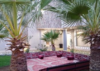 شالية بمجالس ومسبح العاب مائية 
