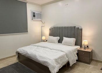 استديو انيق بسرير ماستر