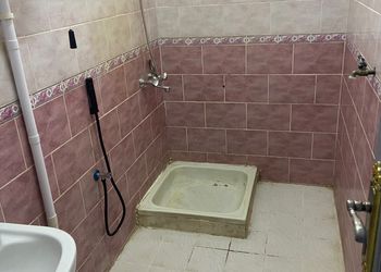 شقة بغرفة معيشة وغرفة نوم 