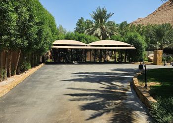 مزرعة بجلسه خارجيه مطله عالنخيل 