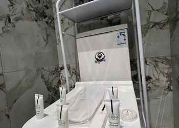 استراحة بمسطح اخضر وجلسه خارجيه