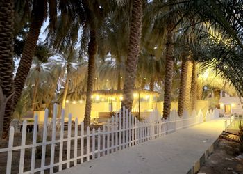 مزرعة بفيلا تراثية مودرن و إسطبل