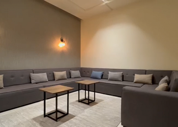 شاليه بمسبح وألعاب مائية