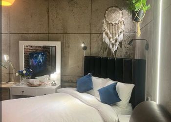 استديو بأثاث مريح ودخول ذاتي