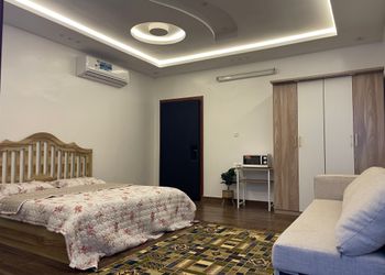 استديو هادئ بسرير ماستر 
