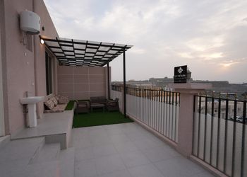 شاليه بمسبح داخلي