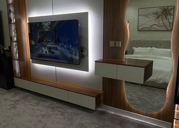 استديو بسرير ماستر وأثاث مريح 