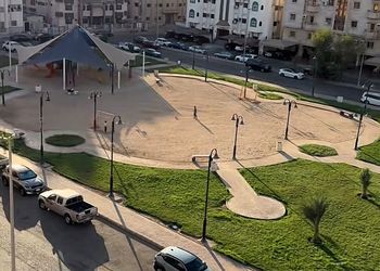 شقة بغرفتين نوم وصالة 
