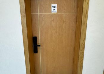 استوديو فاخر مع غرفة جاكوزي خاصة