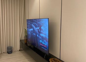 استديو هادئ بدخول ذاتي 