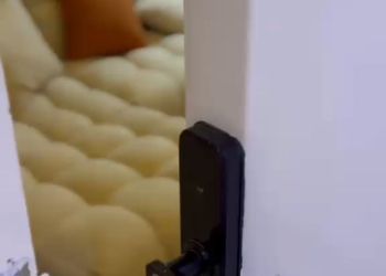 استديو هادئ بسرير ماستر 