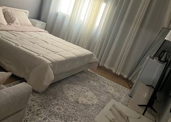 استديو هادئ بسرير ماستر 