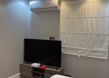 استديو جميل بدخول ذاتي