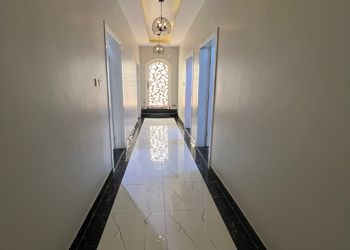 شقة بثلاث غرف نوم وصالة