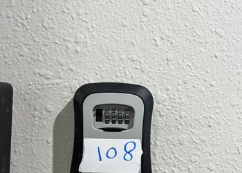 شقة بغرفة نوم وصالة 