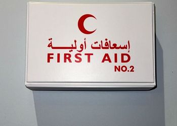 شقة بصالة جلوس وغرفة نوم 