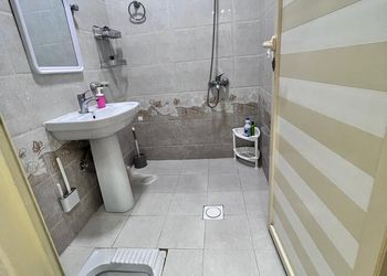 شقة بصالة وغرفتين نوم