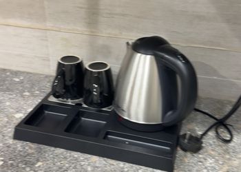 شقة بغرف نوم ومجالس