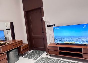 استديو بسرير ماستر وجلسة جانبية