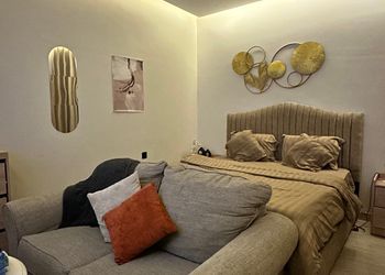 استديو بدخول ذاتي وسرير مريح 