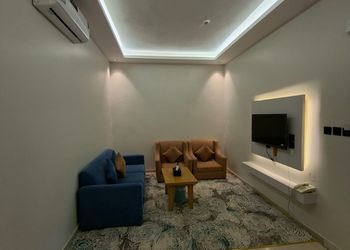 شقق مخدومة 