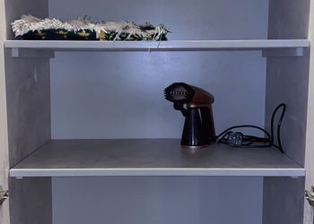 غرفة وصالة عصرية بدخول ذاتي