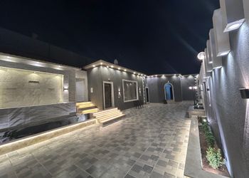 شاليه بمسبح وألعاب مائية