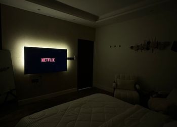 استديو هادئ بسرير ماستر 