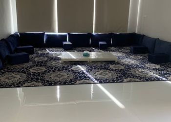 شالية بمسطح اخضر و جلسة خارجية