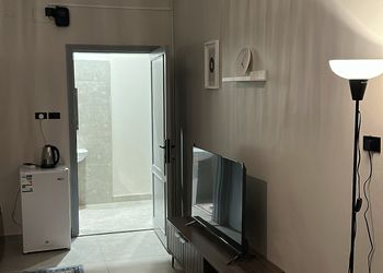 استديو بسرير ماستر 