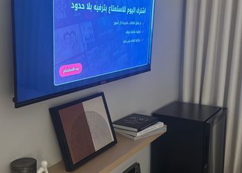 استديو بسرير ماستر وجلسة جانبية 