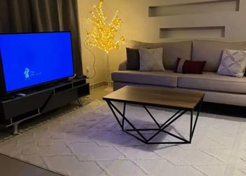 استديو بسرير ماستر وجلسة جانبية