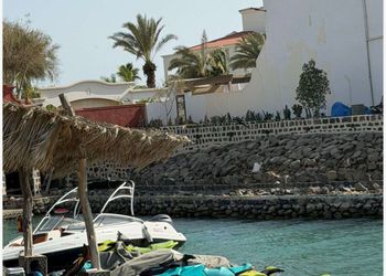 شقة بصالة وغرف نوم