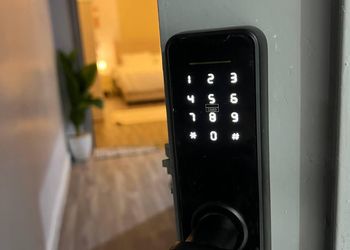 استديو بسرير ماستر ودخول ذاتي