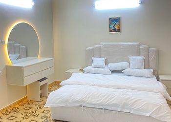 استديو بدخول ذاتي وسرير مريح 