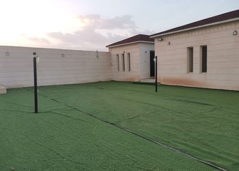 شاليه بمسطح اخضر