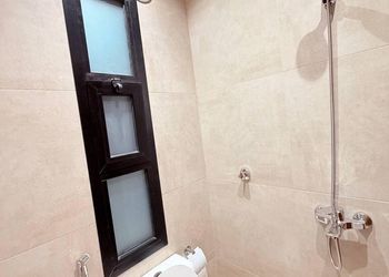 استديو بسرير ماستر ودخول ذاتي