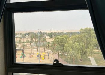 استديو بسرير ماستر وجلسة 