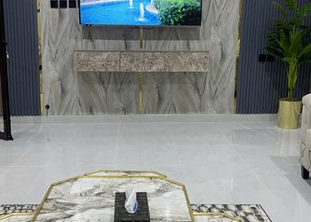 شالية بمجلس مطل على المسبح 