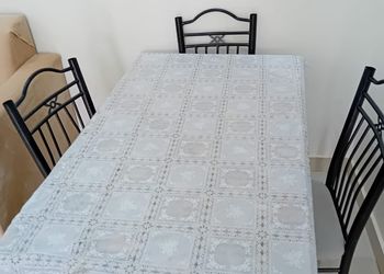 شاليه بألعاب مائية وجلسة خارجية