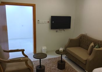 شقة بغرفتين نوم وأثاث هادئ