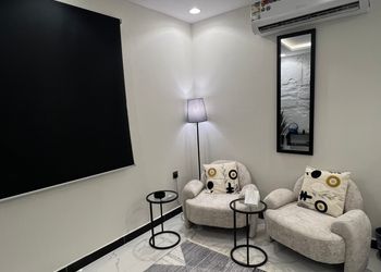 استديو بأثاث مريح وبسيط 