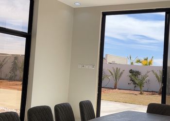شاليه بمجالس واسعة وألعاب مائية 